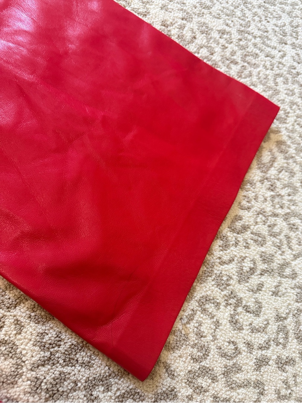 Alice + Olivia Red Faux Leather Wide Leg Trouser Pants NWOT Size 10 - Picture 11 of 15